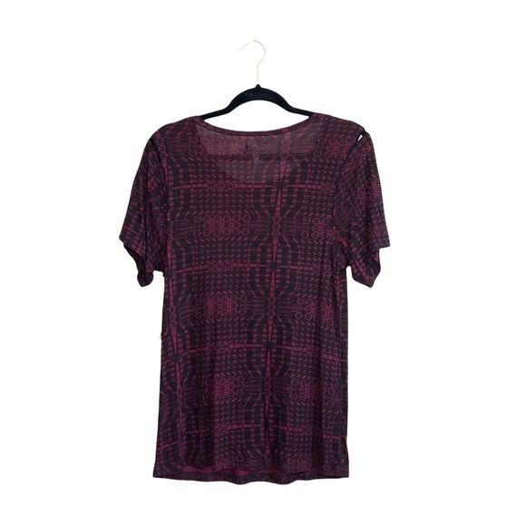 Leith NWT Dark Red & Black Printed Lattice Short Sleeve Top Medium Women’s - Picture 6 of 11